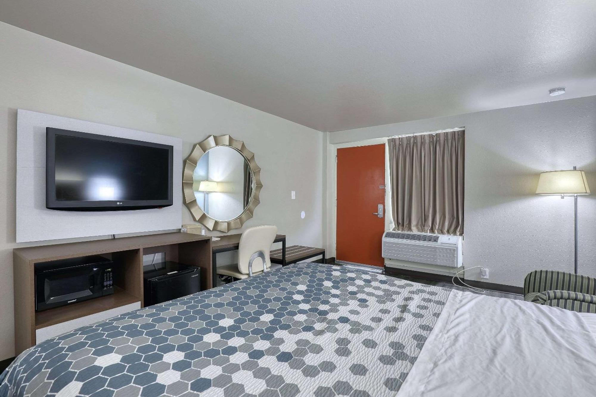 Econo Lodge Neenah Dış mekan fotoğraf