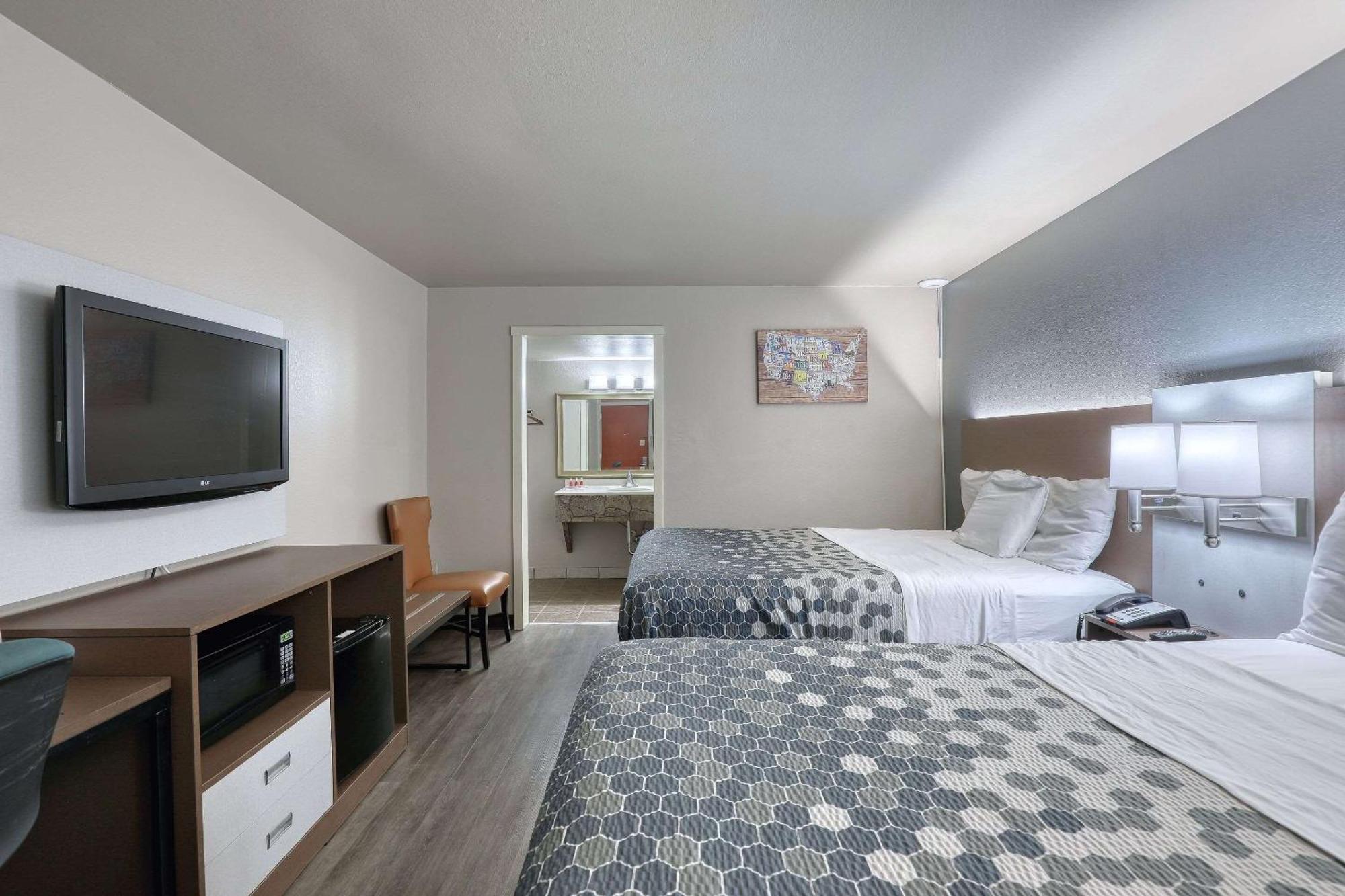 Econo Lodge Neenah Dış mekan fotoğraf