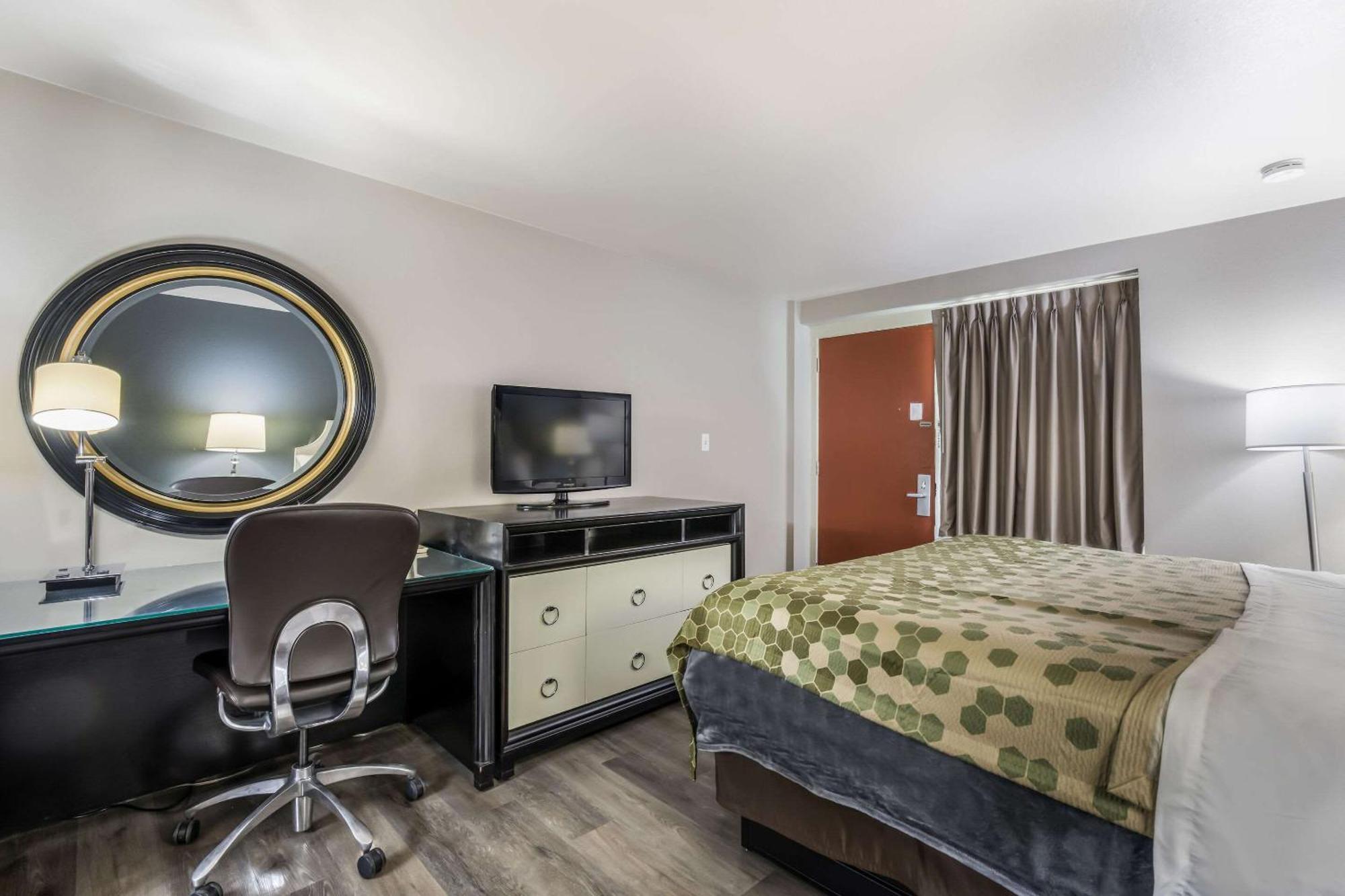 Econo Lodge Neenah Dış mekan fotoğraf