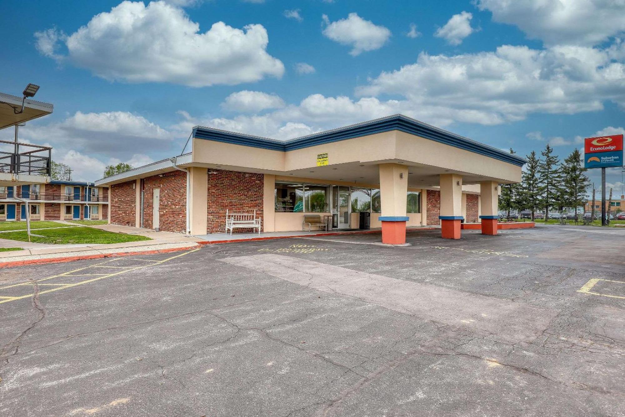 Econo Lodge Neenah Dış mekan fotoğraf