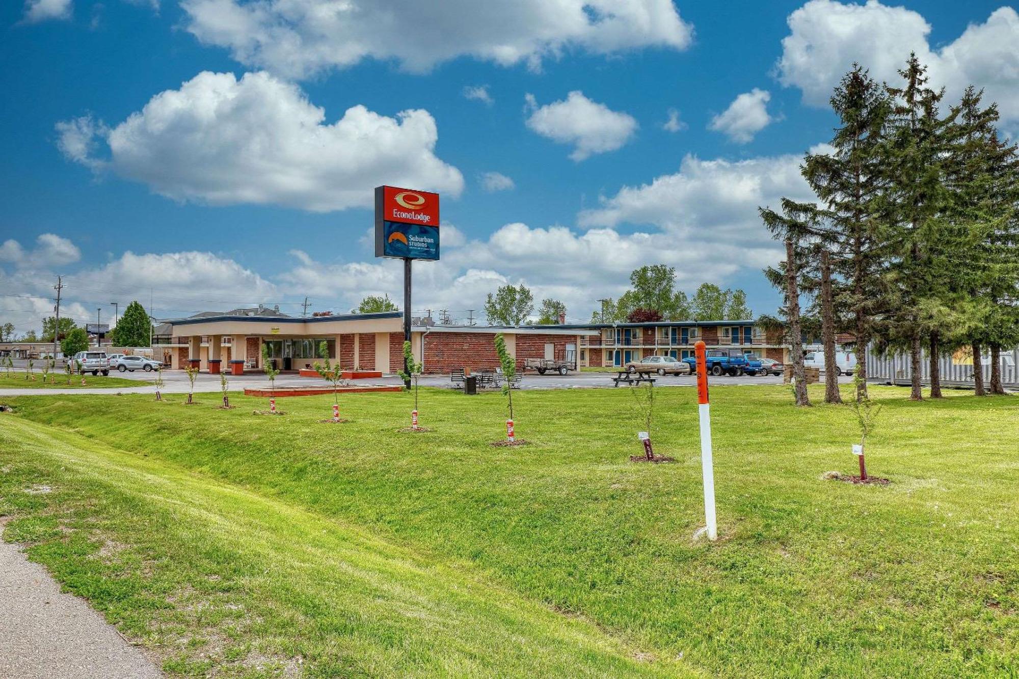 Econo Lodge Neenah Dış mekan fotoğraf